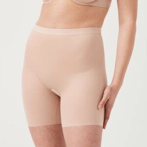 NWT SPANXshape™ Invisible Girlshort, size S, champagne beige